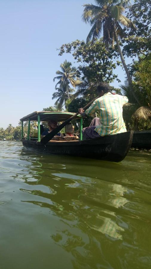 The Blues Otel Alappuzha Dış mekan fotoğraf